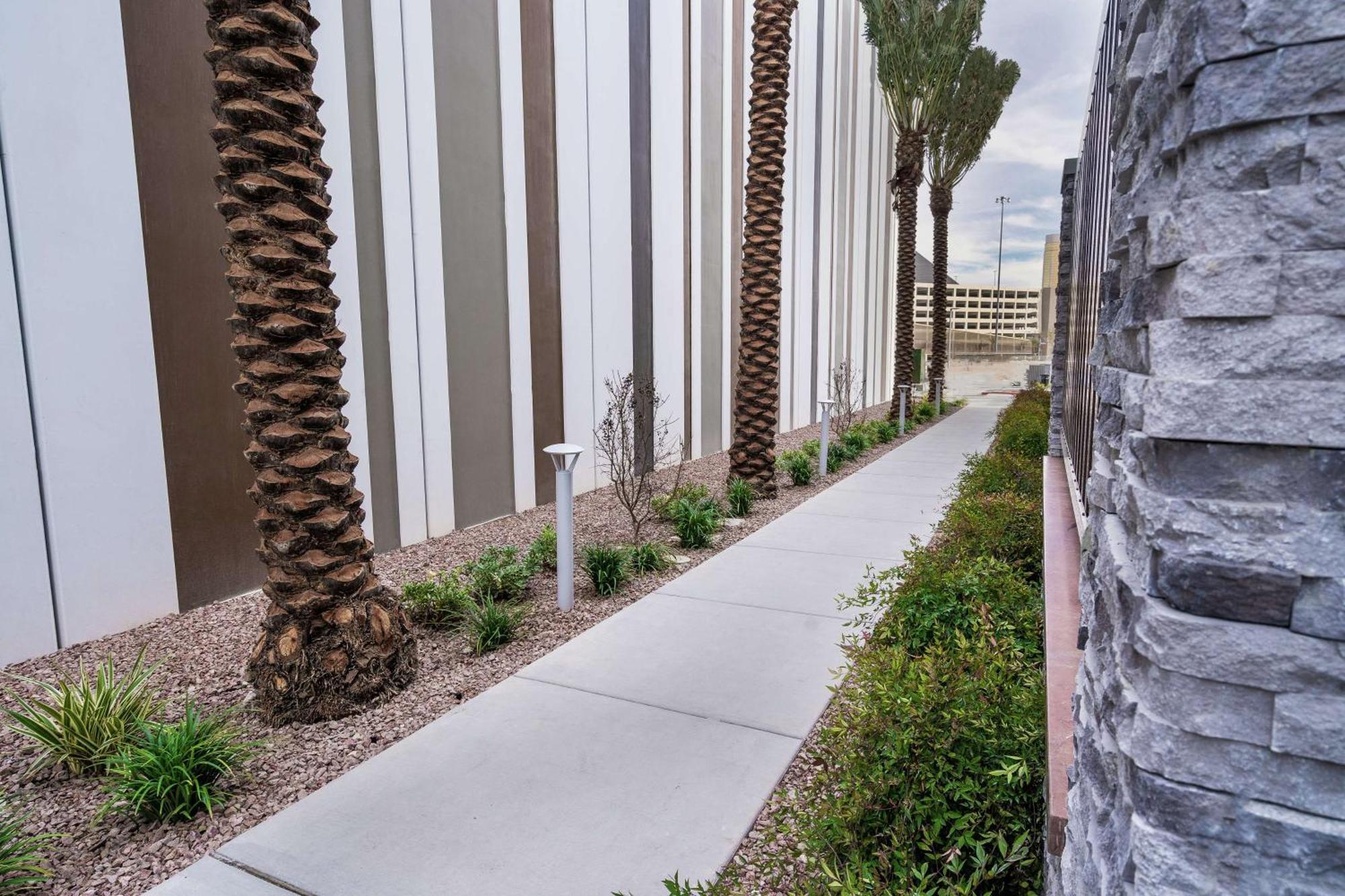 Home2 Suites By Hilton Las Vegas Stadium District Экстерьер фото